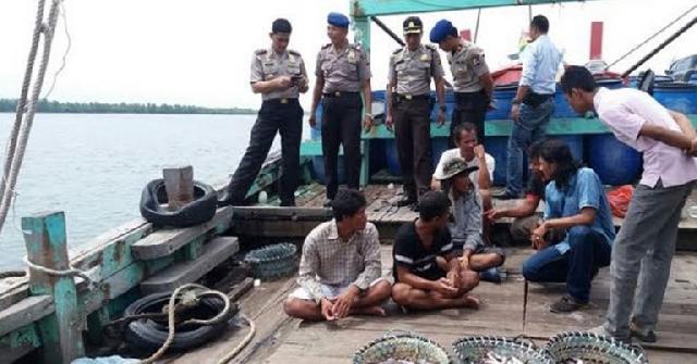 Kapal Nelayan Malaysia Ditangkap Saat Mencuri Ikan di Indonesia
