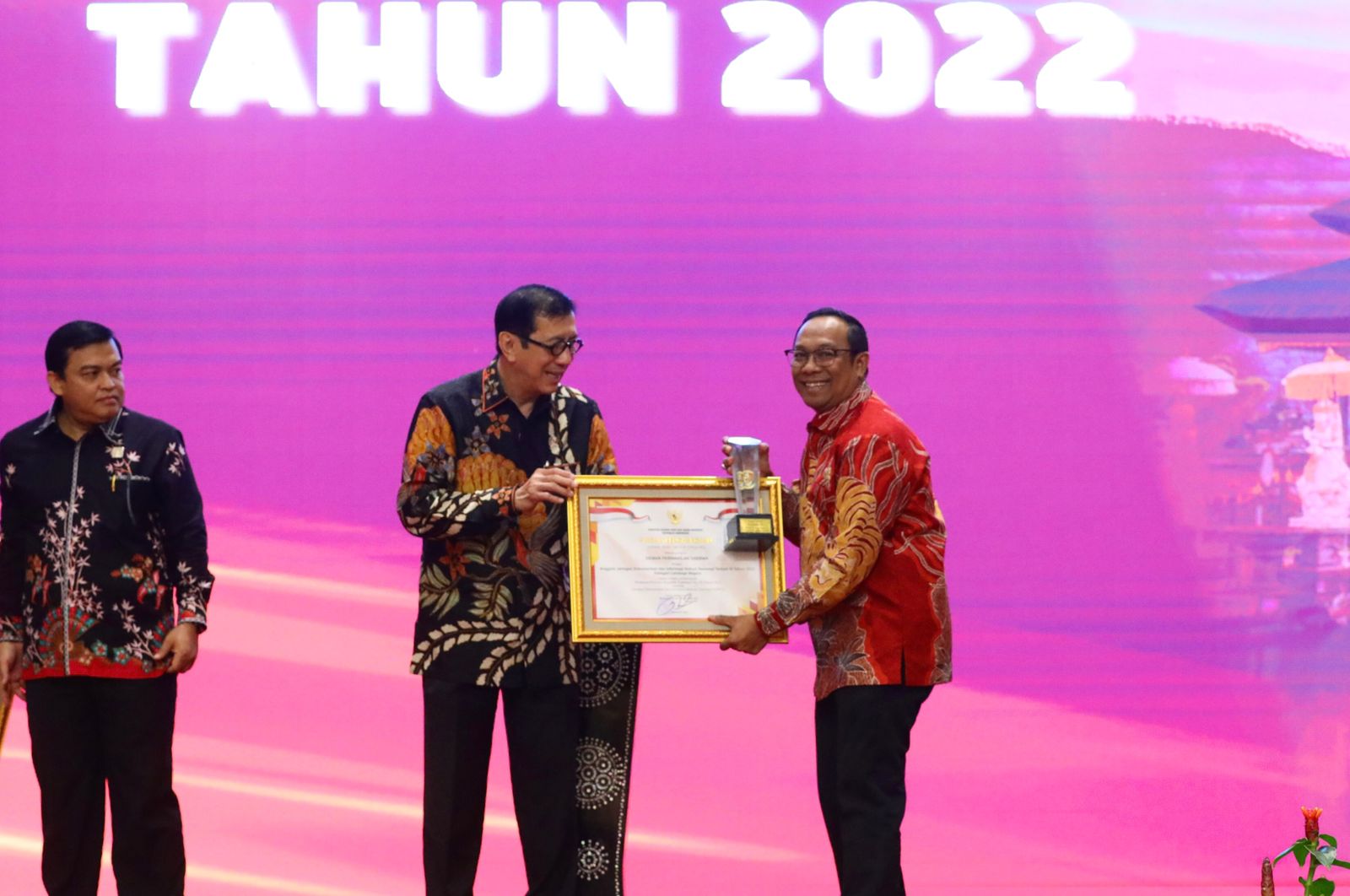 Sekretariat Jenderal DPD RI Raih JDIHN Award Tahun 2022