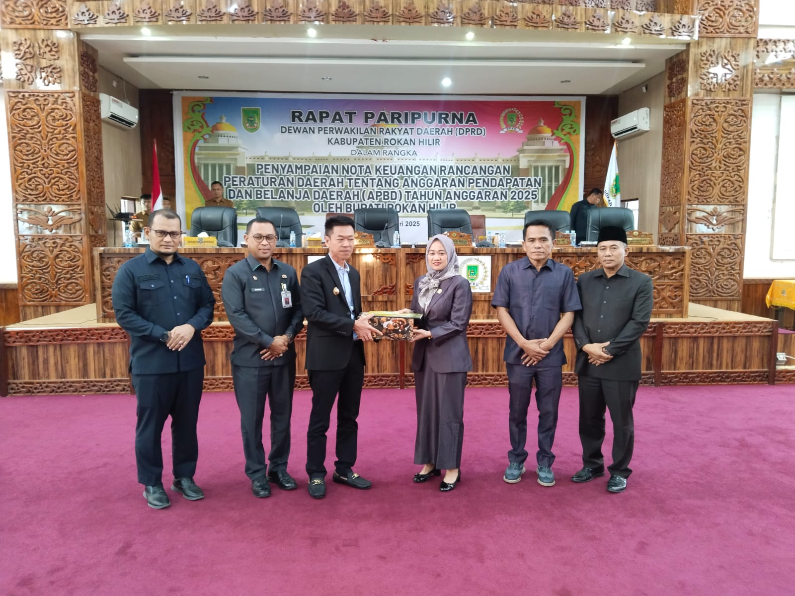 DPRD Rohil Gelar Paripurna Penyampaian Nota Keuangan Ranperda APBD 2025