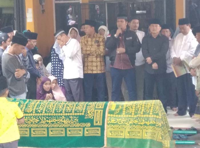 Lepas Jenazah Mastur Bersama Halim, Andi Putra: DPRD Kuansing Kehilangan Sosok Hebat