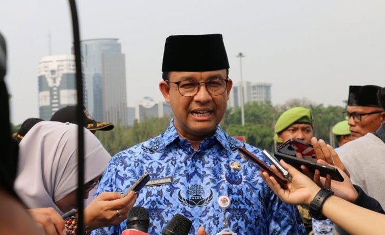 Akui Distribusi Bansos Belum Sempurna, Anies: Orang Sudah Meninggal Masih Terima