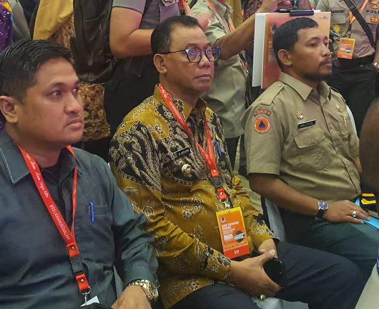 Hadiri Rakor di Bogor, Bupati Rohil Ajak Semua Pihak Kompak Atasi Karhutla