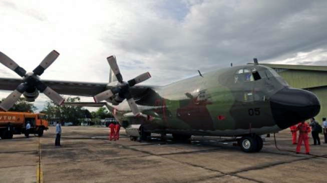Turun di Batam, WNI dari Wuhan Langsung Dibawa Pakai Pesawat TNI AU ke Natuna
