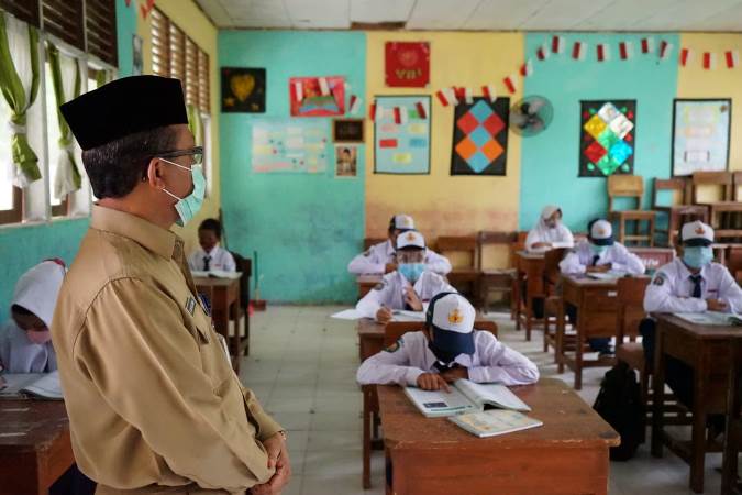 Penerimaan Siswa, Pengamat: Porsi Zonasi Harusnya 100 Persen