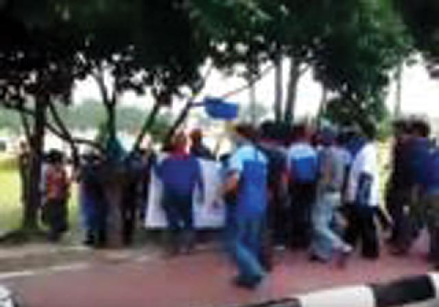 Tuntut Perbaikan Pelayanan BPJS