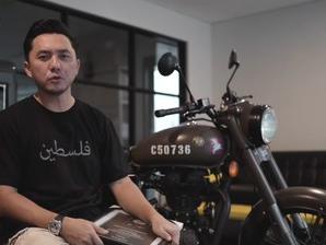 Motor Royal Enfield Dilelang Omesh, Laku Rp300 Juta Untuk Donasi ke Palestina