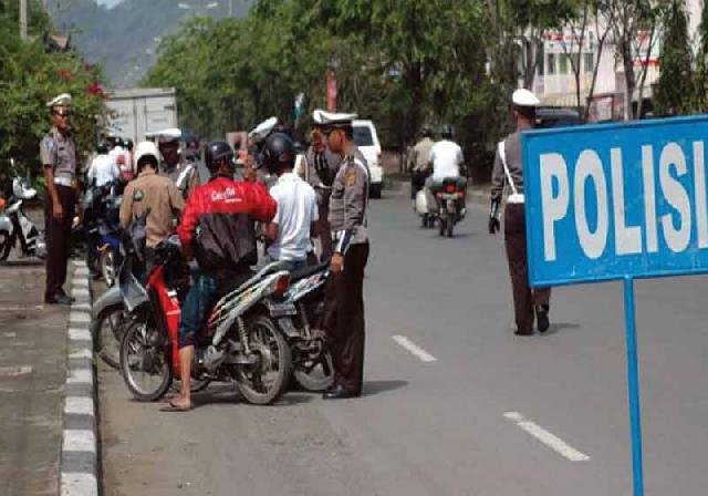 Terbanyak Pelanggar  tak Menggunakan Helm