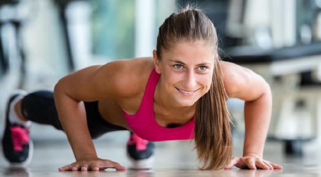 4 Gerakan Olahraga Untuk Mengencangkan Payudara