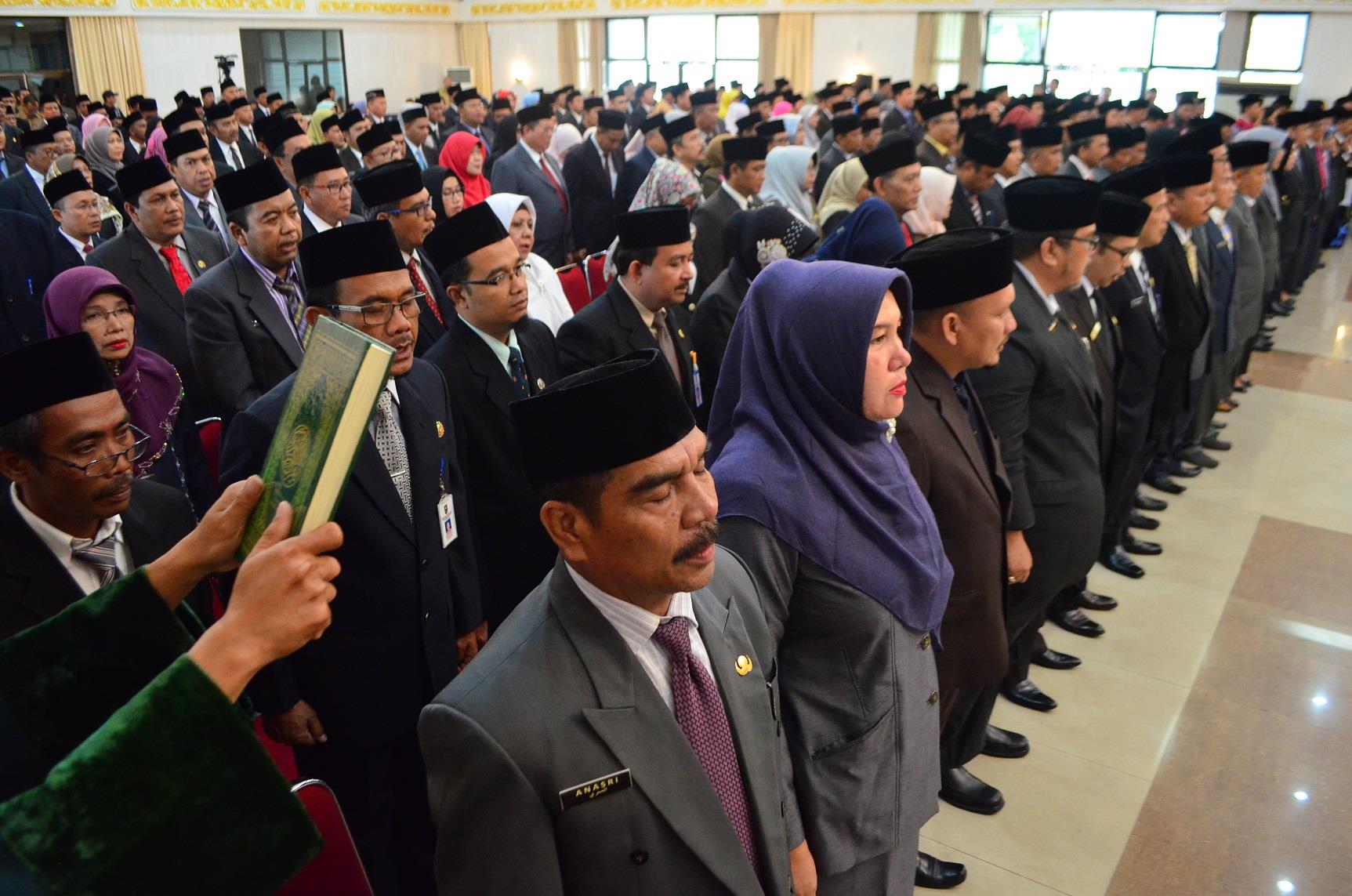 Pagi Ini, Gubernur Riau Lantik 120 Pegawai Fungsional, Termasuk Dua Kepala OPD yang Mundur