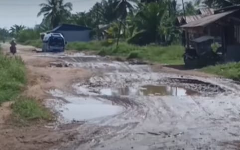 Akses Jalan Rusak di Sinaboi Picu Kenaikan Harga Sembako di Rohil