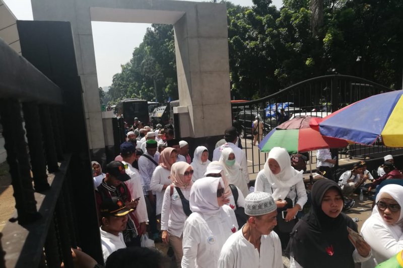 Tertib, Massa Kampanye Akbar Prabowo-Sandi Rela Pulang Desak-desakan
