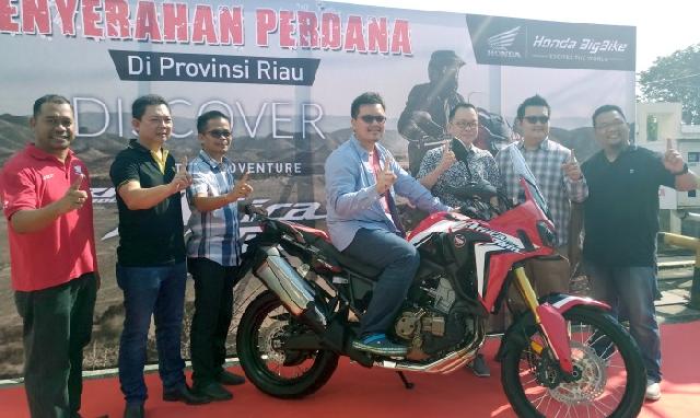 Satu-Satunya di Sumatera, Capella Serah Terima CRF1000L Africa Twin Kepada Warga Dumai