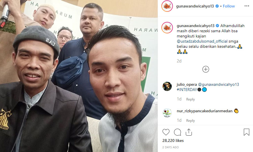 Foto Bareng UAS, Bek Bali United Tuai Pro dan Kontra