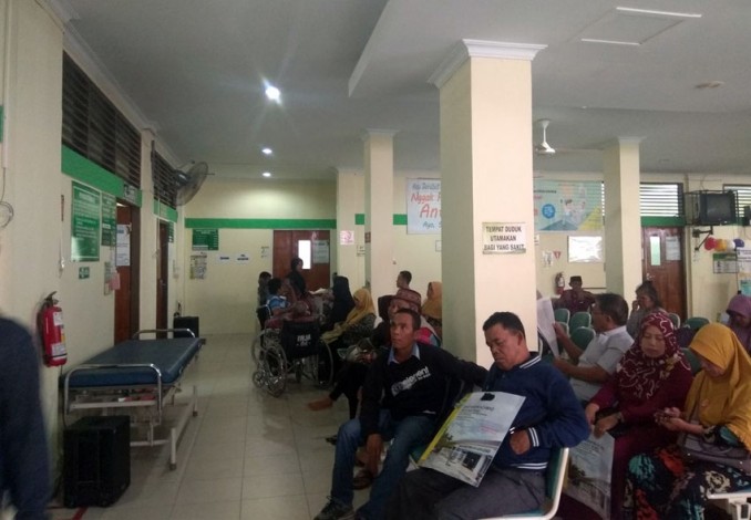 Dokter Demo ke Kejari Pekanbaru, Pasien Terlantar di Rumah Sakit