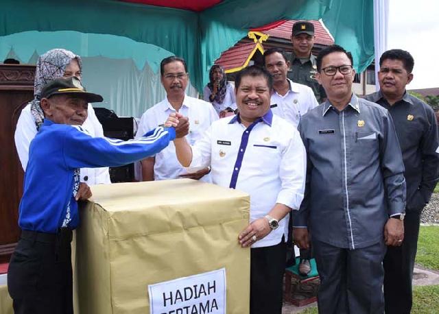 Bapenda Bengkalis Beri Reward kepada Wajib Pajak