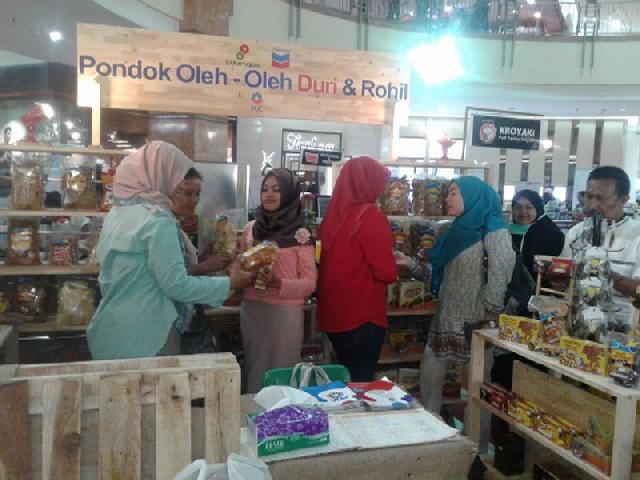 Gelar Pameran Aneka Hasil UKM di Mal Ska