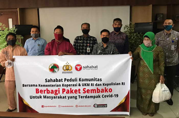 KSP Sahabat Mitra Sejati Berbagi 10.000 Paket Sembako