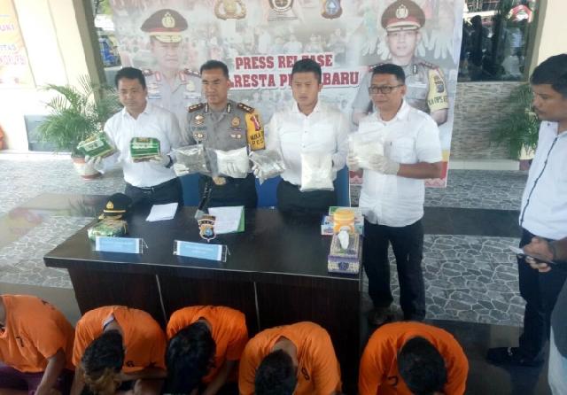 Kurir Sabu Asal Bukittinggi Ditangkap di Jalan Yos Sudarso Rumbai