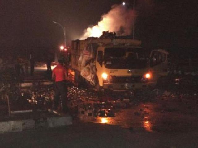 Antre Masuk Roro,  Colt Diesel Terbakar