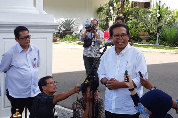 Diundang Makan Siang, Fadjroel Rachman Sebut Diminta Jokowi Kerjakan 5 Hal Ini