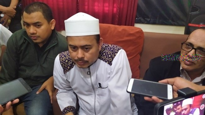 Terkait Kasus Ustaz Bernard, PA 212 Tuding Polisi Tidak Profesional dan Langgar Hukum