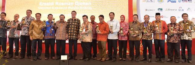 Bank Riau Kepri Sabet 4 Award di Ajang Top BUMD 2018