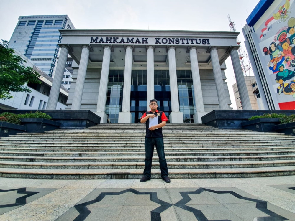 LQ Indonesia Lawfirm Ajukan Judicial Review ke MK