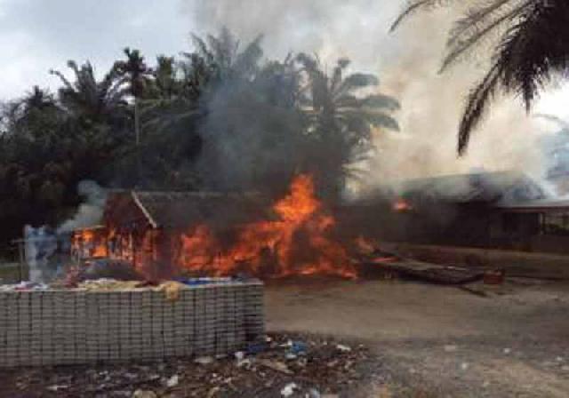 Api Hanguskan Rumah di Simpang Benar