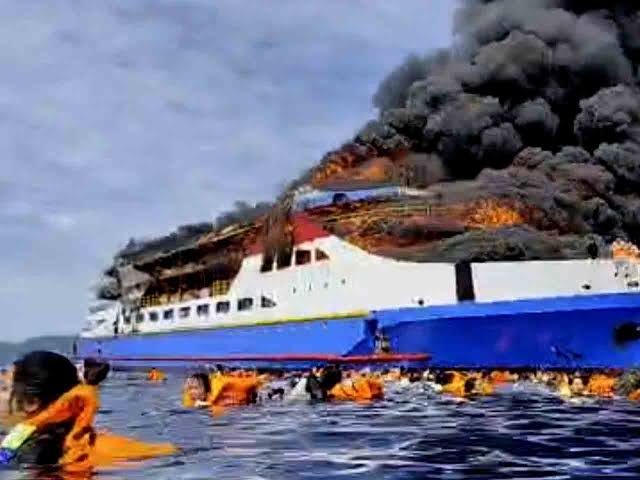 Kapal Terbakar, Satu Penumpang KM Barcelona Meninggal 