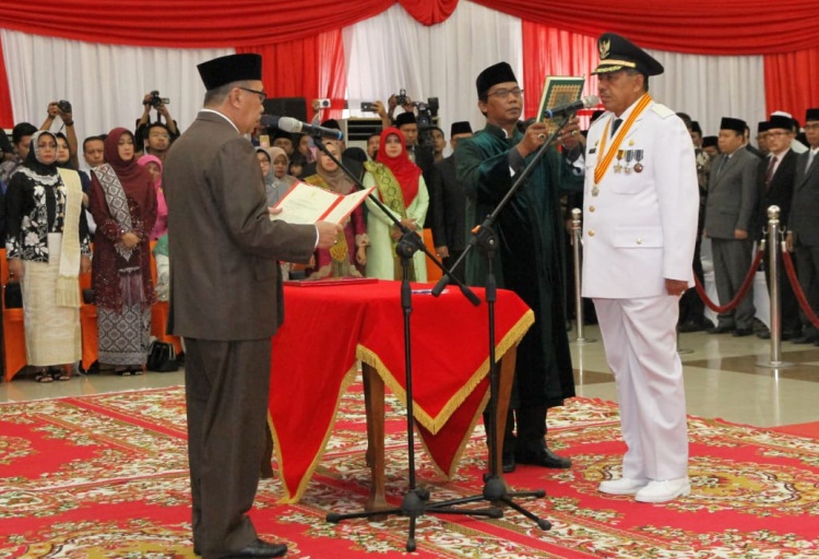 Alfedri, Si Bocah Penjala Ikan Itupun Kini Jadi Bupati