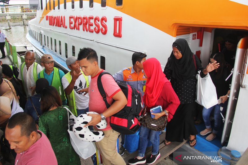 H-1, Pemudik Pelabuhan Bandar Sri Junjungan Dumai Mulai Berkurang