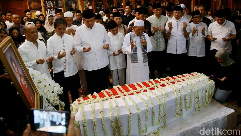 Ini Prosesi Pemakaman Ani Yudhoyono dari Cikeas Hingga TMP Kalibata