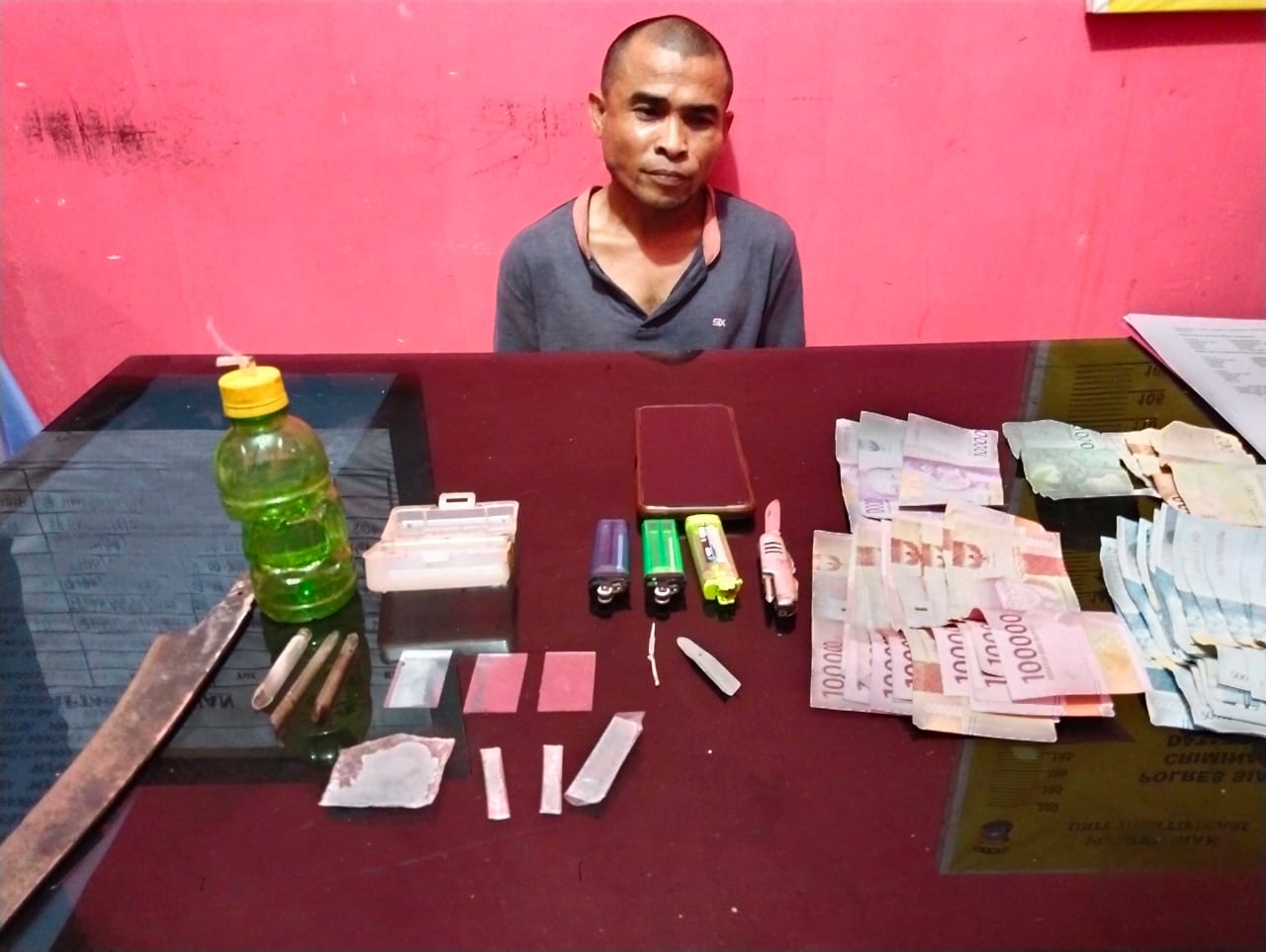 Sedang Transaksi Narkoba di Bengkel, Seorang Pria Ditangkap Polsek Sungai Apit 