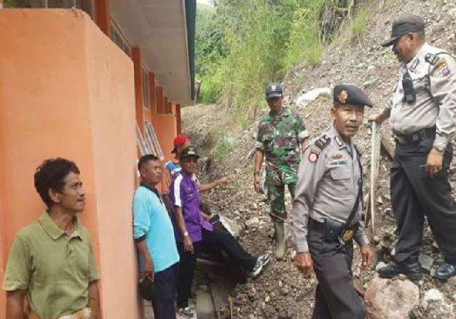 SMAN 2 Singkarak Rusak Berat