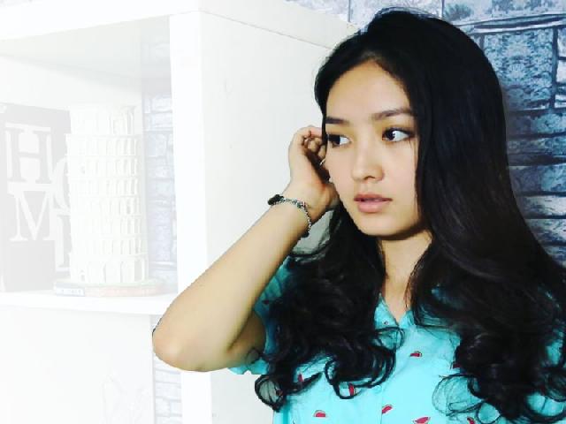 Natasha Wilona Ditantang Goyang Dangdut