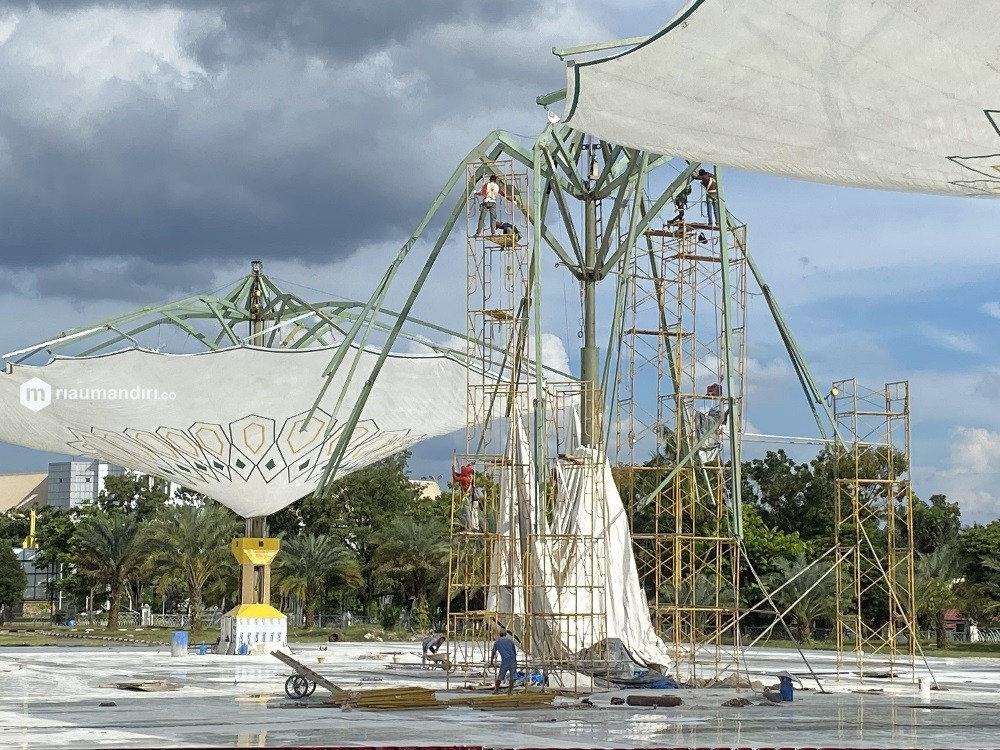 Kejati Riau Dalami Hasil Pulbaket Dugaan Korupsi Proyek Payung Elektrik Masjid An-Nur