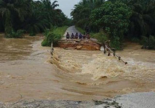 Jembatan di Kuntodarussalam Belum Juga Dibangun