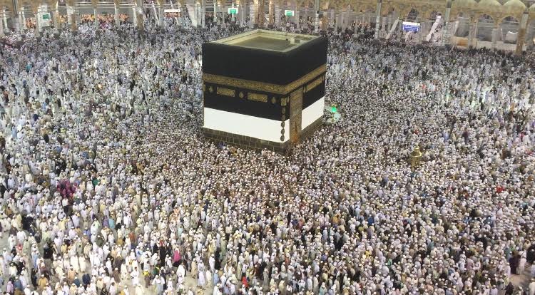 Jutaan Calon Haji dari Penjuru Dunia Mulai Padati Makkah
