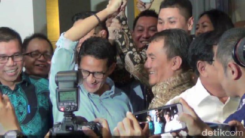 Inilah Momen Kemesraan Prabowo-Sandiaga Bersama Andi Arief