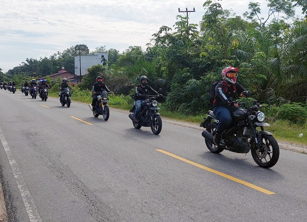 21 Rider Ikut Touring Yamaha Sport Series Goes To Air Terjun Batu Dinding