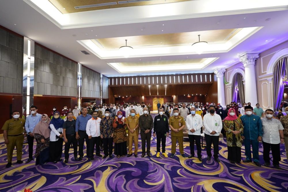 Tingkatkan Kompetensi Pencari Kerja, 300 Tenaga Magang Disalurkan ke Perusahaan di Riau
