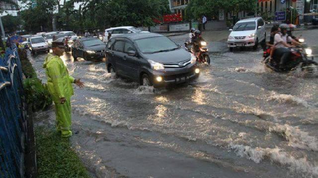 Dewan Tuding Banjir Akibat Pemko Pekanbaru Tidak Kontrol Pembangunan