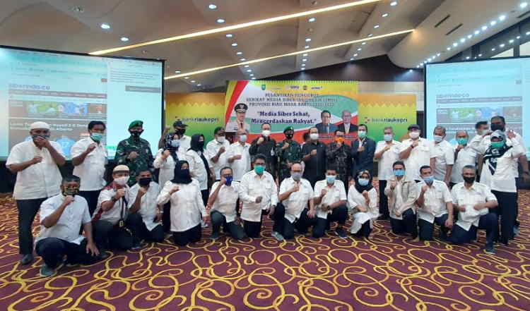Pengurus SMSI Riau 2020-2025 Resmi Dilantik