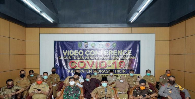 Pandemi Corona, Gubri Lakukan Video Conference dengan Bupati Inhil dan Kepala Daerah Lainnya di Riau