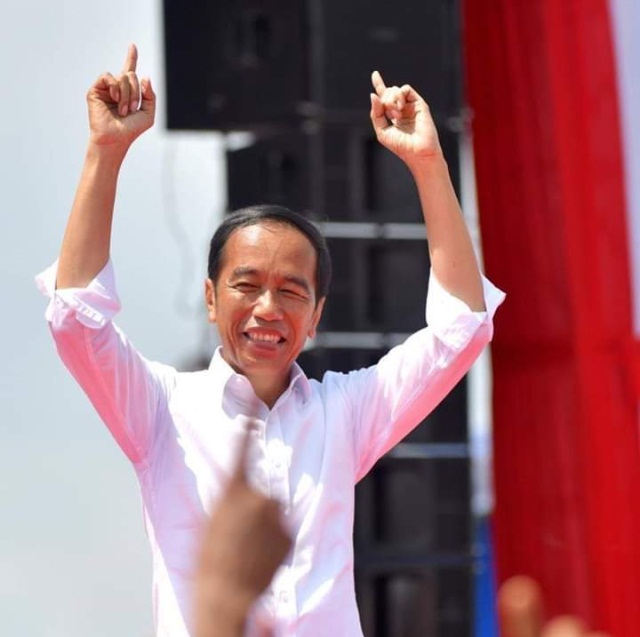 Pengerahan 150 Ribu Pegawai BUMN Dinilai Bukti Jokowi Sudah Gelap Mata