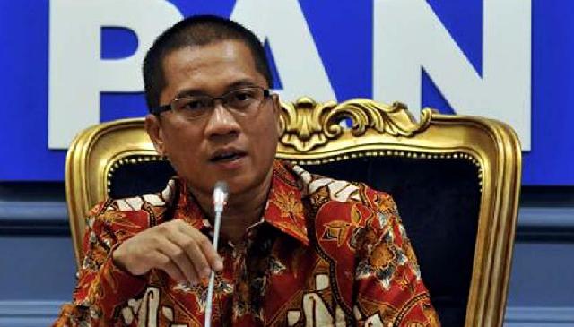 DPP PAN Minta Syamsuar, Firdaus dan Achmad Tentukan Pasangan Maju Pilgubri