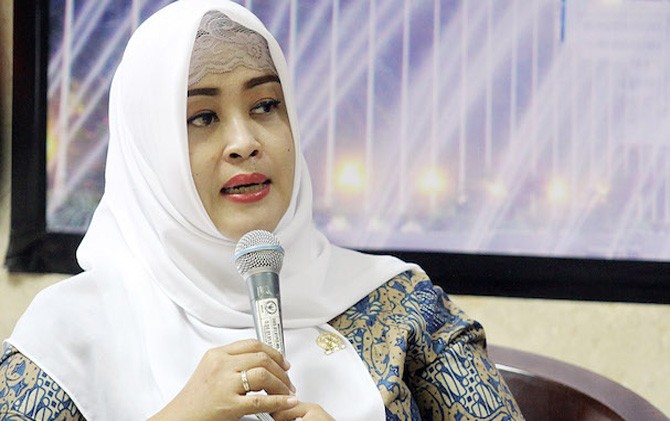 Fahira Idris Minta Jokowi Klarifikasi Keakuratan Data di Debat Capres