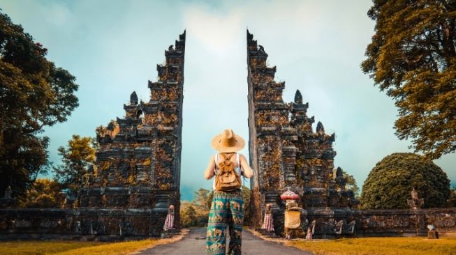 Wisatawan Asing Hanya Boleh Plesiran ke Bali dan Kepri