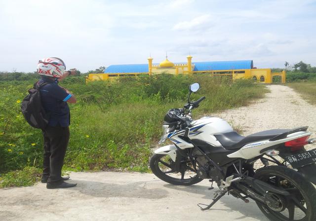 Bangunan Rp5,6 Miliar Dikelilingi Semak Belukar