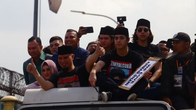 Keluar Penjara, Ahmad Dhani: Saya Tetap Berpolitik dan Dukung Prabowo Jadi Presiden Mendatang
